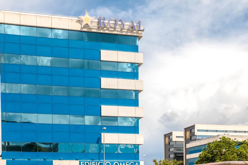 Foto 118405e3-43da-4bc0-8560-e22f0d139fd0. Bureau avec parking dans Torreblanca Sevilla