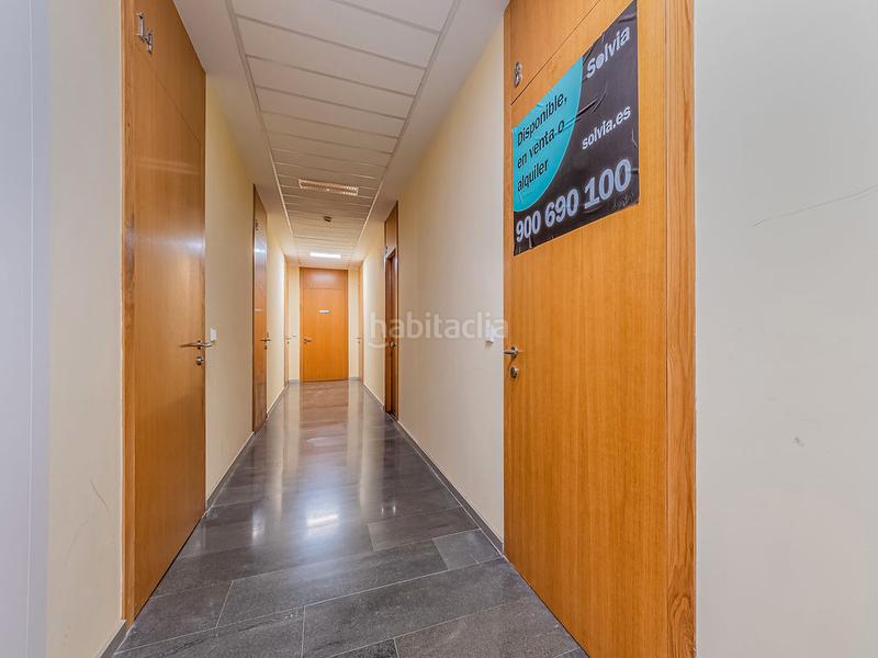 Foto 6d6e790f-75cf-48e6-8bc6-a84d98c5dbf9. Bureau avec parking dans Torreblanca Sevilla