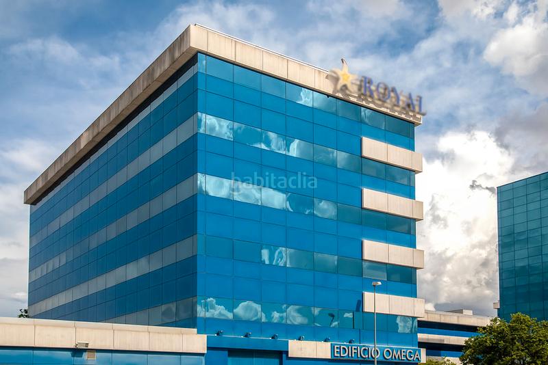 Foto a1693b36-1d04-441d-9fbb-61e348e18652. Bureau avec parking dans Torreblanca Sevilla