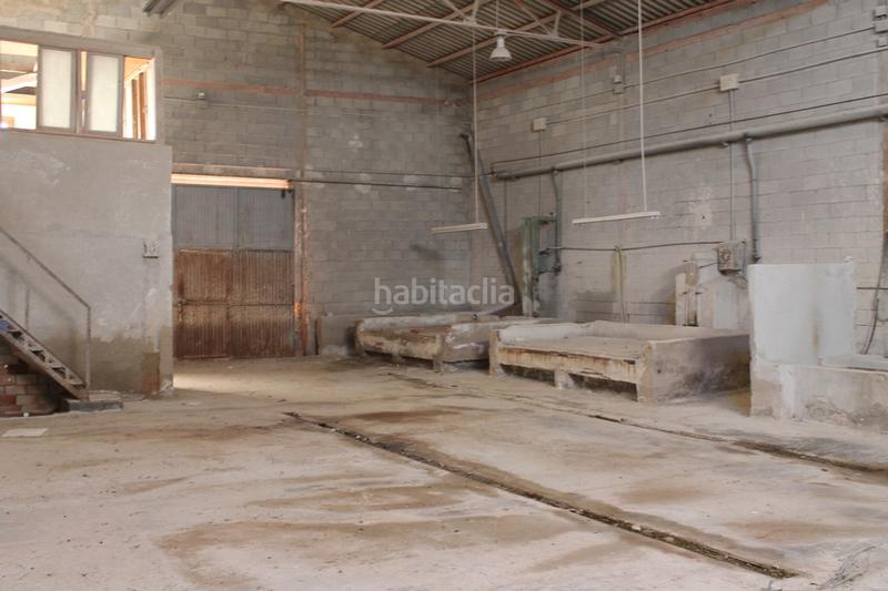 Foto 21c490de-f04c-41ef-ad8a-0a7507aec816. Capannone industriale in Monòver