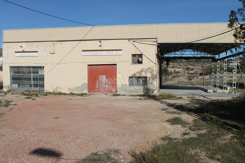 Foto f64b3458-2320-419a-a32a-5eafc26ee95c. Capannone industriale in Monòver