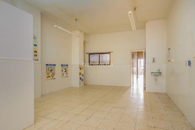 Foto 6232c7c1-de7c-434d-8e43-e7a7904855fb. Geschäftsraum in La Arena Gijón