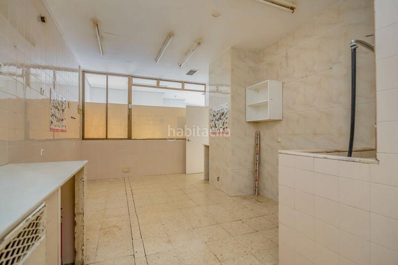 Foto f537a93f-8aca-497f-a21b-176c2f31e748. Geschäftsraum in La Arena Gijón