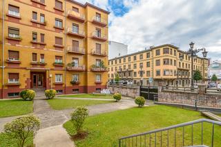 Local commercial  C/ tenderina  alta. Solvia inmobiliaria  locales oviedo