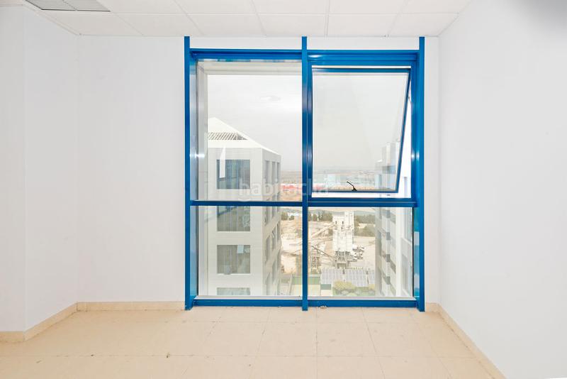 Foto 92714065-16dd-42c7-9862-1e401ae3ef56. Büro in San Jerónimo - La Bachillera Sevilla