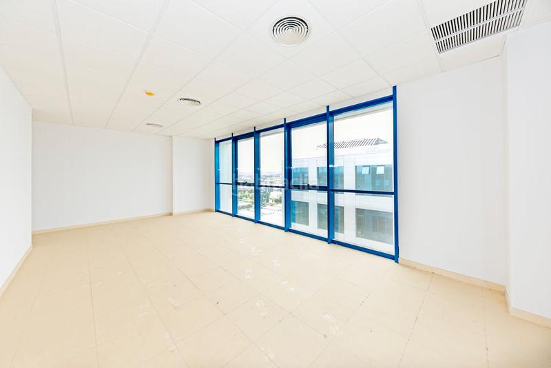 Foto a5eb02c3-82bb-4228-a1ba-363d5be73706. Büro in San Jerónimo - La Bachillera Sevilla