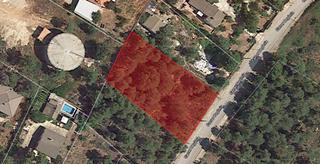 Finca rústica  C/ begonia. Solvia inmobiliaria  suelo urbano torrelles de foix