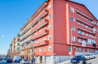 Local commercial  Av piera. Solvia inmobiliaria  locales martorelles