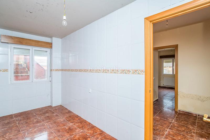 Foto d75b7625-1bc8-444f-a457-e6d47b29da04. Casa pareada solvia inmobiliaria chalet adosado en Fresno de la Fuente