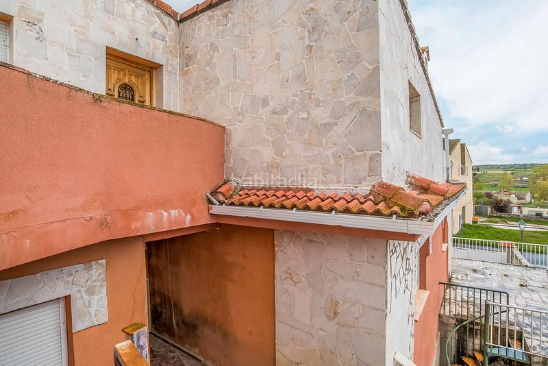 Foto efe60d5e-d79a-4547-979c-c1677ecfd9e5. Casa pareada solvia inmobiliaria chalet adosado en Fresno de la Fuente