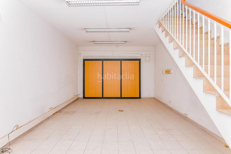 Foto 7c4e0ed1-3626-45ec-a207-6877fa36f63e. Oficina a Olot