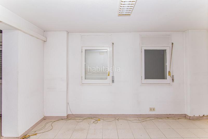Foto 8dba7818-7b33-4385-a9a5-b6258168a375. Oficina a Olot