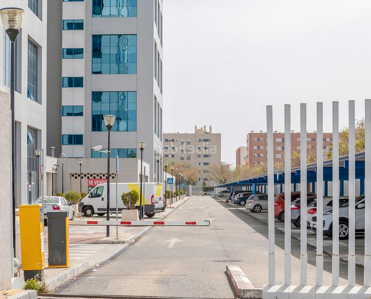 Foto 1fa810e1-4e2a-4845-89eb-b1d8e36dbb5c. Oficina a San Jerónimo - La Bachillera Sevilla