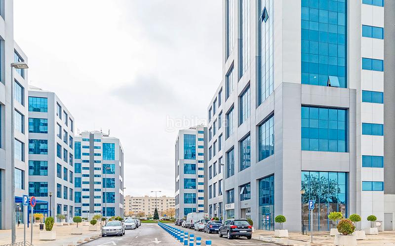 Foto 35cdd3bc-d4f2-47f3-bb49-69149e6f3db8. Oficina a San Jerónimo - La Bachillera Sevilla