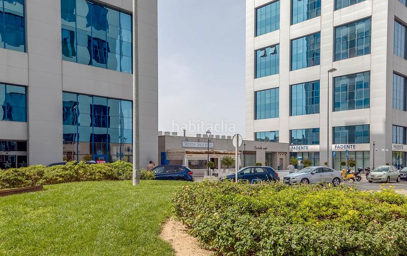 Foto 70bbeaea-ce99-43de-85e2-3d97bf469f63. Oficina a San Jerónimo - La Bachillera Sevilla