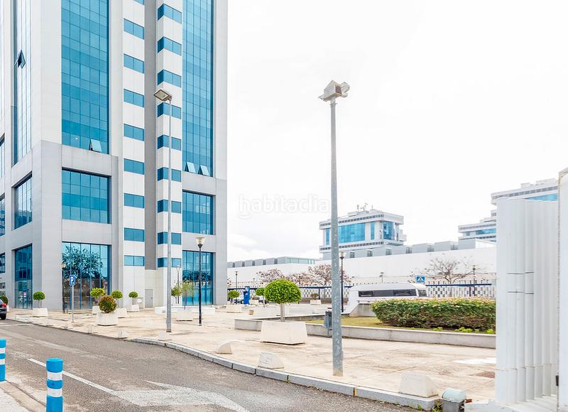 Foto a110ea28-f508-409a-8a35-f91d2c38485a. Oficina a San Jerónimo - La Bachillera Sevilla