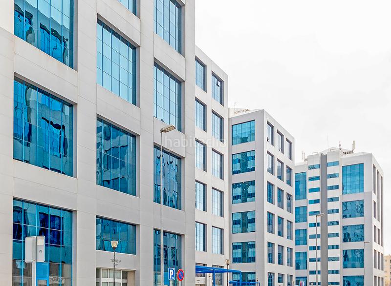 Foto a77ff344-89eb-4859-ab94-39a2ac628d85. Oficina a San Jerónimo - La Bachillera Sevilla