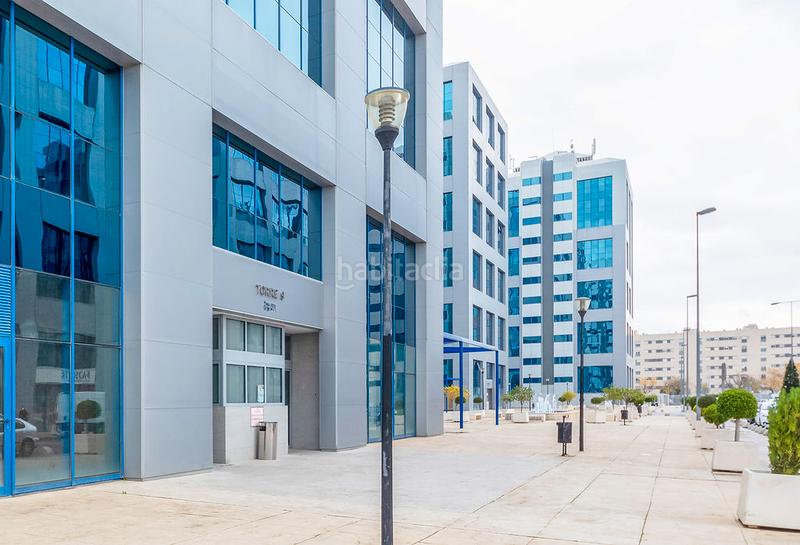 Foto d47431c3-580b-4571-8994-b5bfe47989f2. Oficina a San Jerónimo - La Bachillera Sevilla