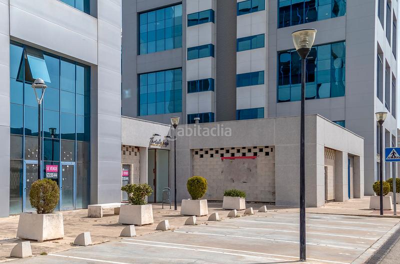 Foto e2d33b8a-3a9f-45dc-a3c0-486090640538. Oficina a San Jerónimo - La Bachillera Sevilla