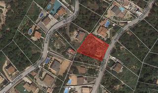Finca rústica  C/ clavell. Solvia inmobiliaria  suelo urbano vidreres