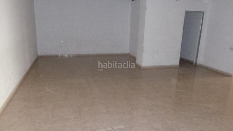 Foto 0eedf826-4b38-4c94-9329-d7423f7a6434. Business premise in Llombai Burriana