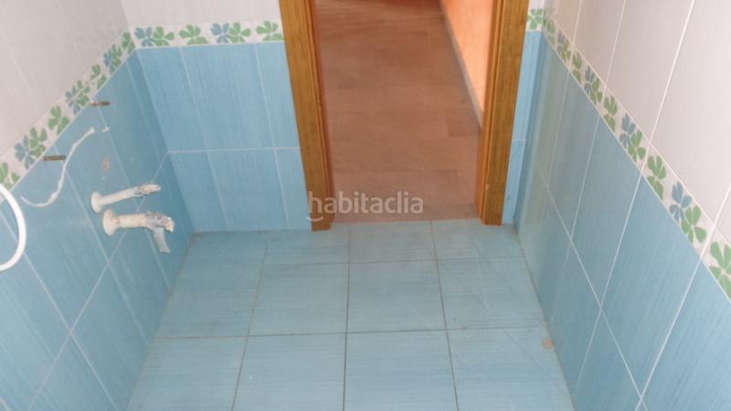 Foto f40fecca-e0ea-4ec5-b757-de374c96ea37. Business premise in Llombai Burriana