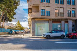 Local Comercial  Av chapi. Solvia inmobiliaria  locales elda