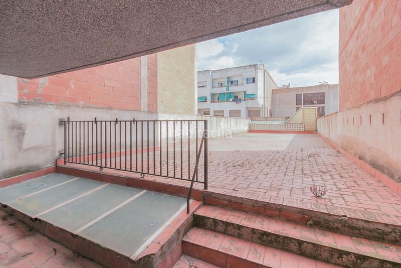 Foto 61c805e4-6afd-4a67-bc9f-5a4ce7fb63a4. Local comercial a Fondo Santa Coloma de Gramenet