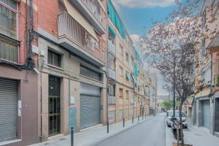 Geschäftsraum  C/ verdi. Solvia inmobiliaria  locales santa coloma de gramenet