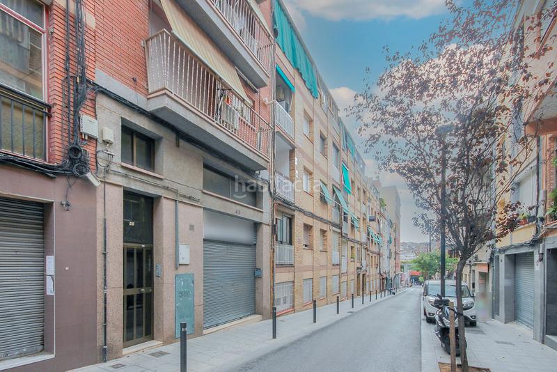 Foto 661de304-8f32-41f0-b15e-d577183b0cb4. Local comercial a Fondo Santa Coloma de Gramenet