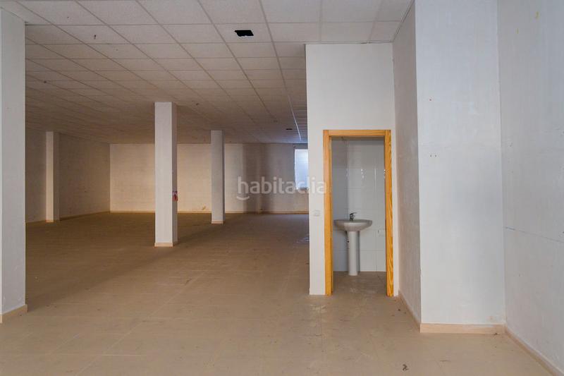 Foto 668727f5-4f40-4868-85b7-6386e689c7d3. Locale commerciale in Caudete