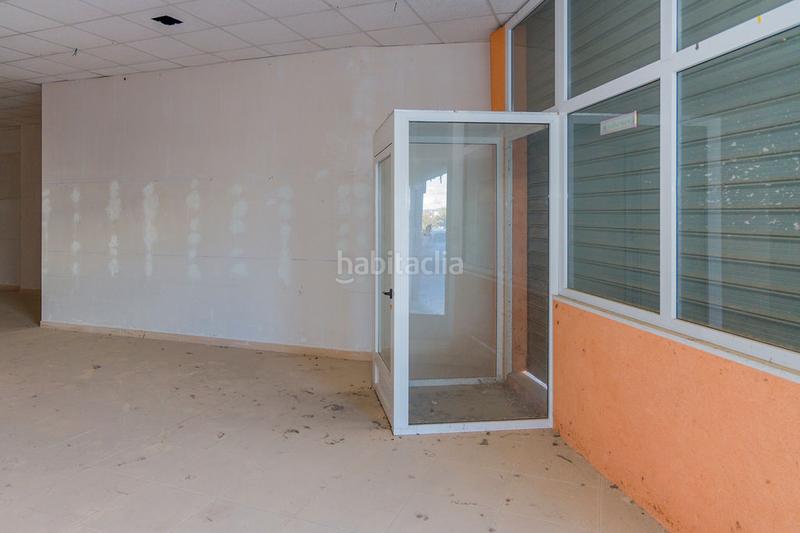 Foto a330ec14-2923-4557-8ae5-6acc3ebb1e7c. Locale commerciale in Caudete