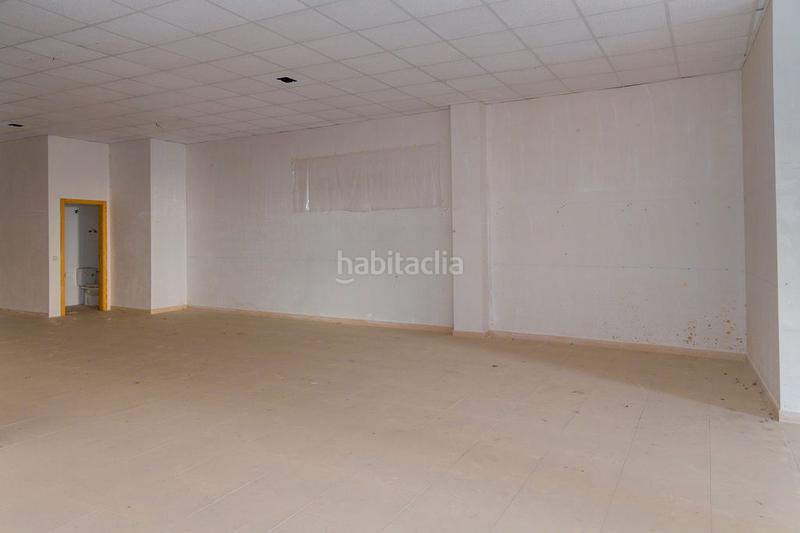 Foto b0480d1b-1dbc-4edd-b90e-72d11e793fd8. Locale commerciale in Caudete