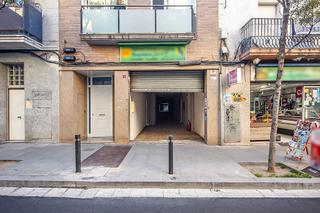 Local commercial  C/ francesc moragas. Solvia inmobiliaria  locales santa coloma de gramenet