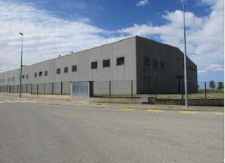 Nau industrial  C/ pla de l`estany. Solvia inmobiliaria  nave industrial cassà de la selva