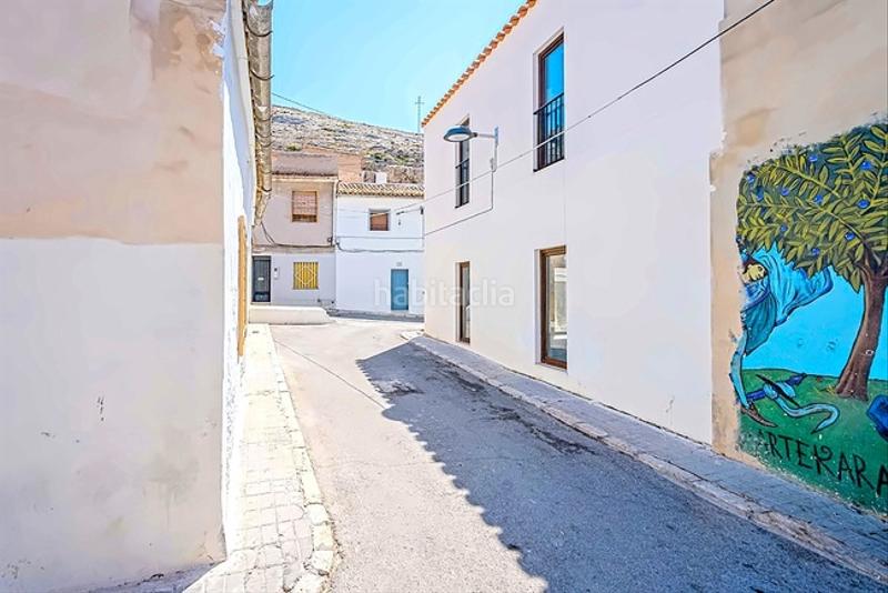 Foto 25e305fe-c379-4aa1-beb8-5ea20ccd6325. Casa pareada solvia inmobiliaria chalet adosado en Villena