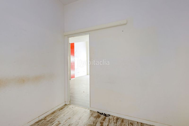 Foto f72ab999-5eb3-4663-862e-0ddf25342d64. Local comercial a Centro Avilés