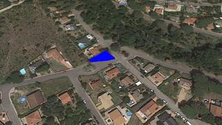 Finca rústica  C/ pla de la calma. Solvia inmobiliaria  suelo urbano riells i viabrea