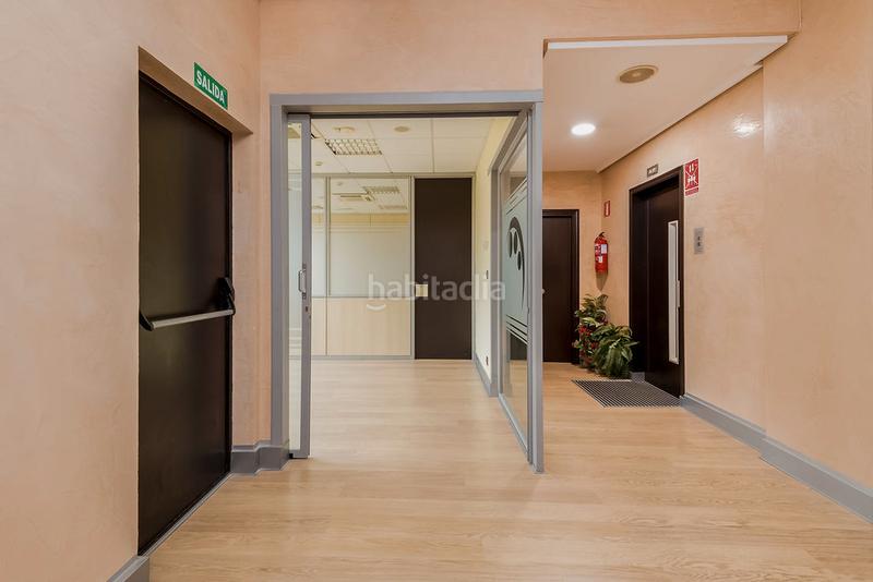 Foto 795fed80-53f9-42f1-a4eb-ec7617f49d74. Oficina solvia inmobiliaria oficinas en Rekalde Centro Bilbao