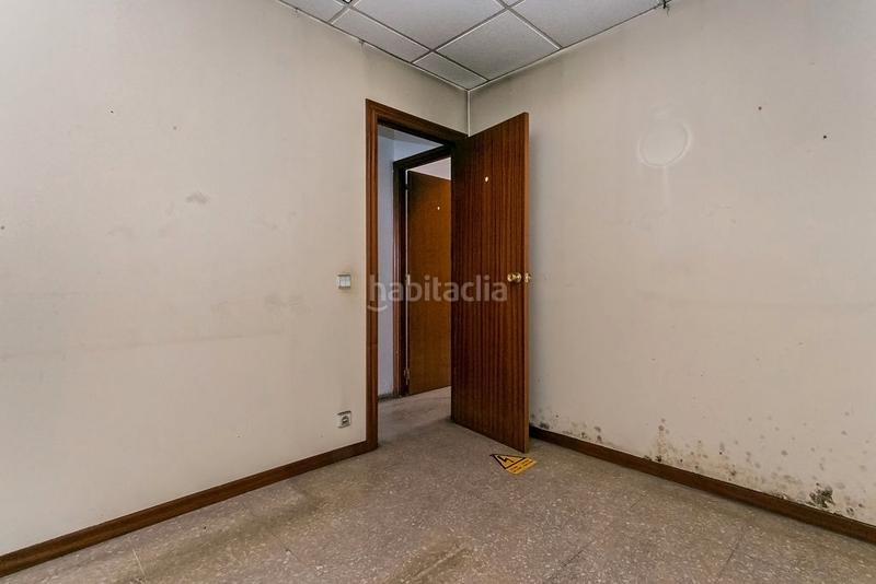 Foto b3a43e44-f2e2-4077-a688-56b852667faa. Locale commerciale in La Plana Esplugues de Llobregat