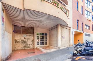 Local Comercial  C/ francesc llunell. Solvia inmobiliaria  locales esplugues de llobregat