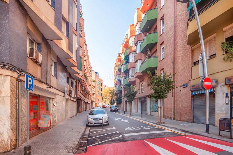 Foto c2c1e4ff-0201-489d-8aa5-5685ee70465d. Locale commerciale in La Plana Esplugues de Llobregat