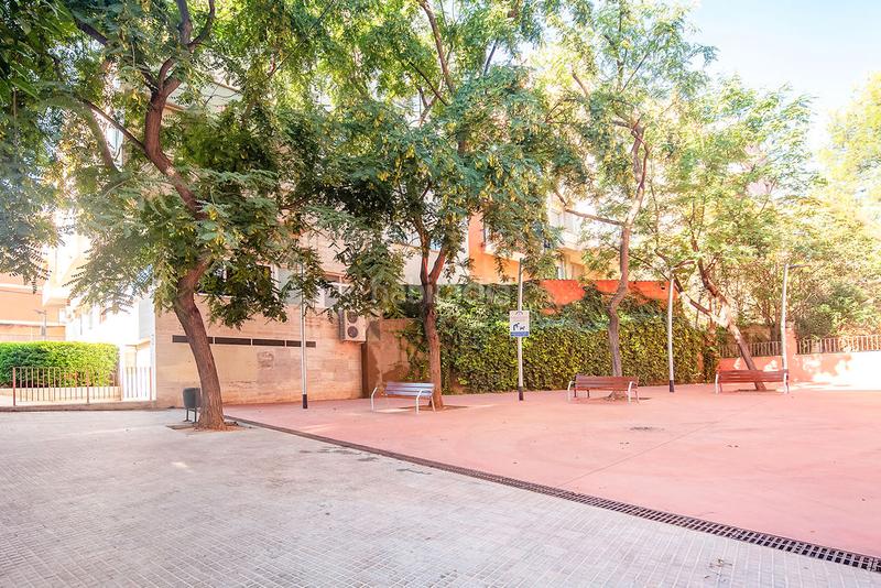 Foto dfdfd624-8a03-4634-b127-37751c018051. Locale commerciale in La Plana Esplugues de Llobregat