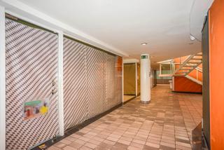 Local Comercial  C/ antonio llopis. Solvia inmobiliaria  locales olot