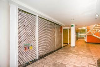 Local Comercial  C/ antonio llopis. Solvia inmobiliaria  locales olot