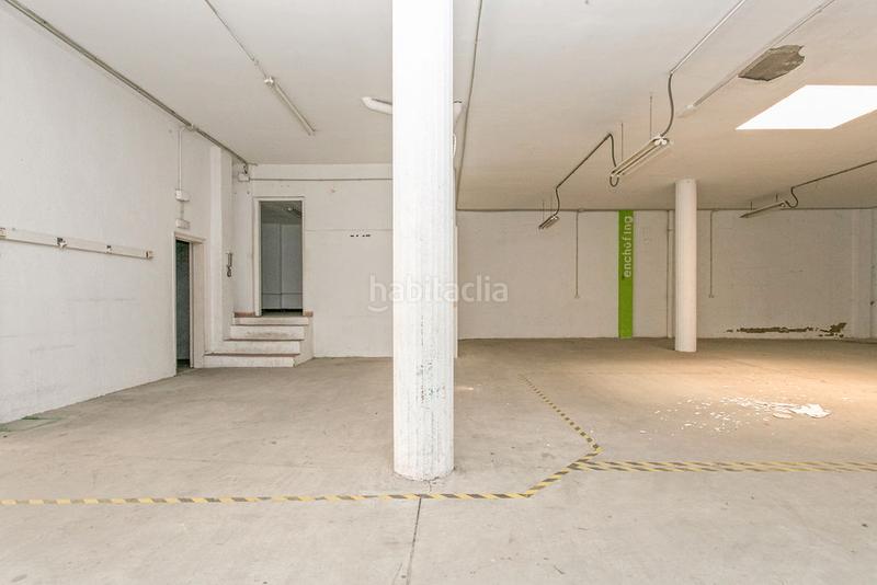 Foto 3edeb623-1c61-42f6-935b-a73b517e92ee. Locale commerciale in Can Palet Terrassa