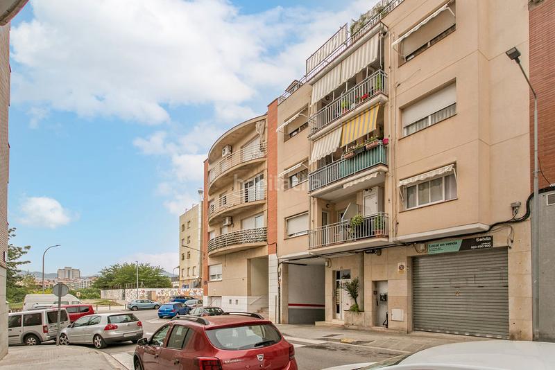 Foto 8007ee74-bd7e-46ce-b0e0-6cdf90c0eb46. Locale commerciale in Can Palet Terrassa