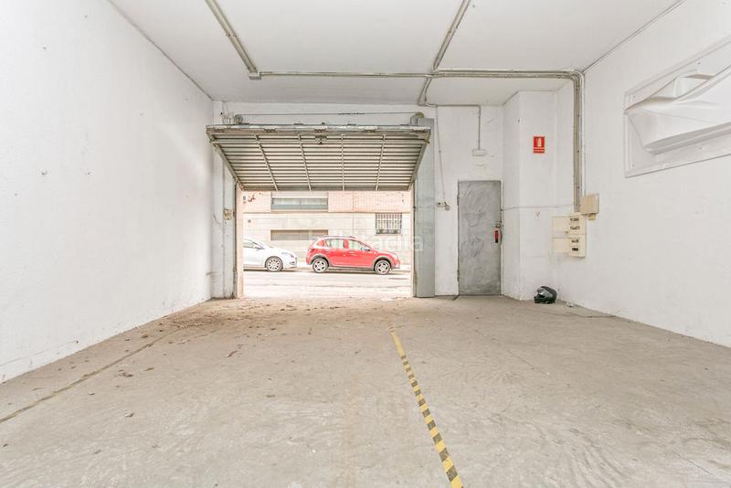 Foto dd325fdc-160a-407c-ae21-1f13b23a3298. Locale commerciale in Can Palet Terrassa