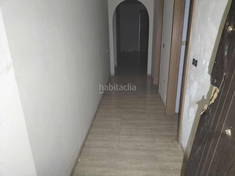 Foto d0cf5eef-c6f0-4643-bb1e-546f22597279. Pis amb aparcament a Águilas