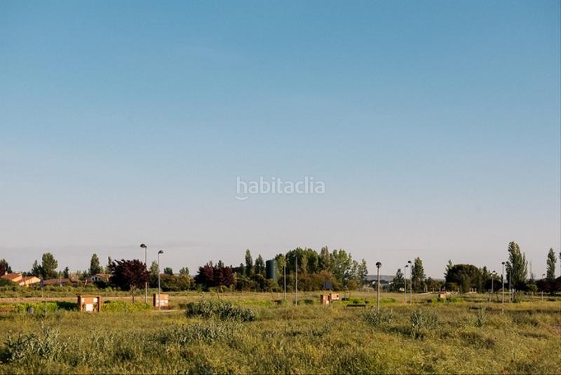 Foto 6b631cda-41e2-4882-924d-2b5e383b8834. Finca rústica solvia inmobiliaria suelo urbano en Aldeamayor de San Martín